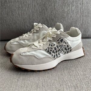 New Balance 327 “Animal Pack - Leopard” Size 8W